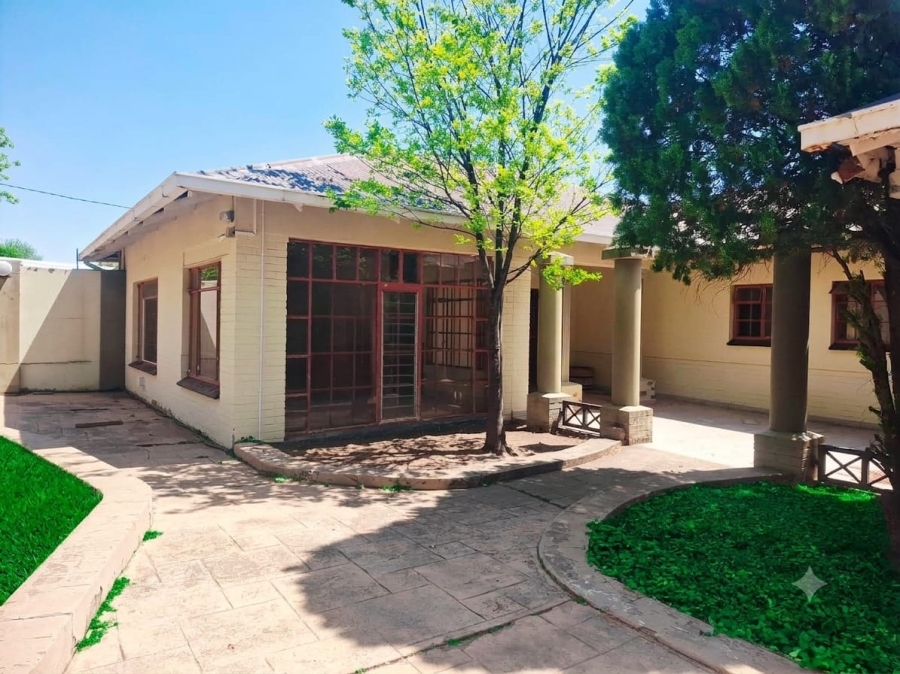 4 Bedroom Property for Sale in Suidrand Free State